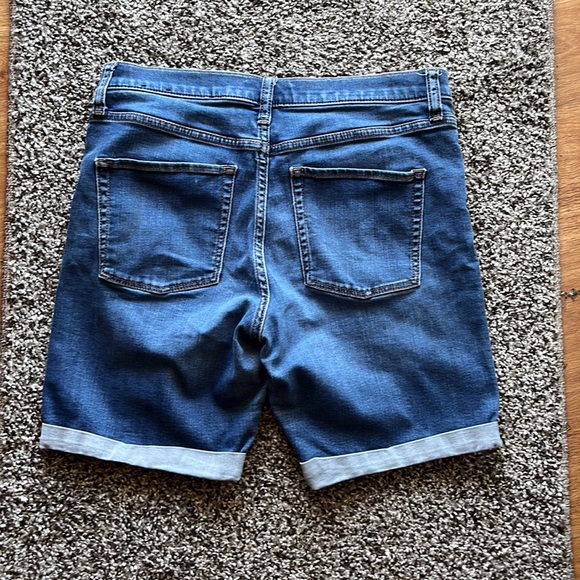 Express denim Bermuda shorts - Picture 2 of 4